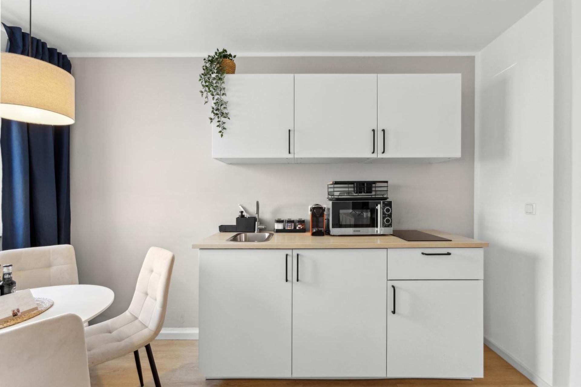 Stylisches 2-Zimmer Ambient Apartment In Alsternaehe Mit Kingsize-Bett & Schlafsofa Hamburg-Harburg Buitenkant foto