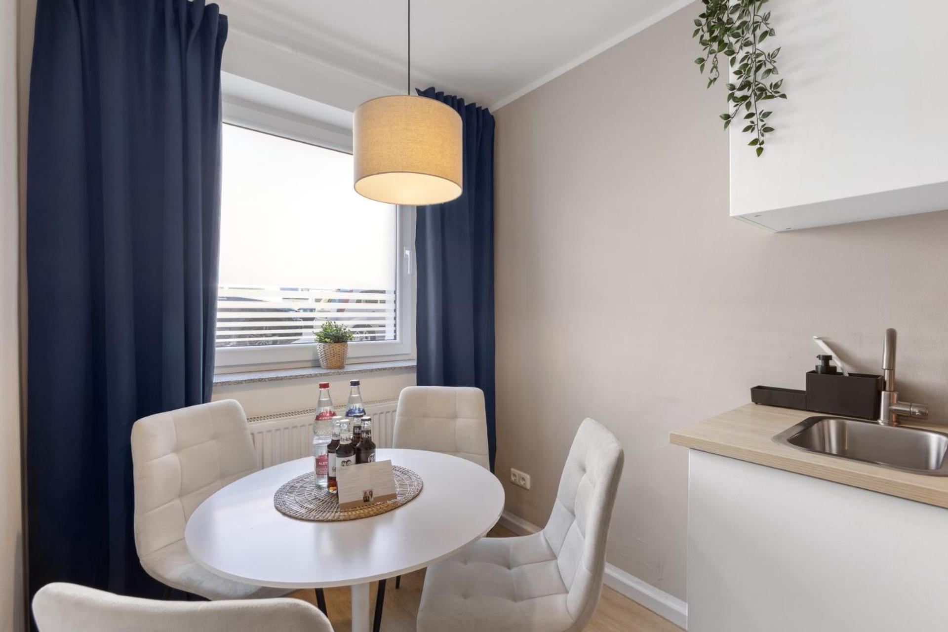 Stylisches 2-Zimmer Ambient Apartment In Alsternaehe Mit Kingsize-Bett & Schlafsofa Hamburg-Harburg Buitenkant foto